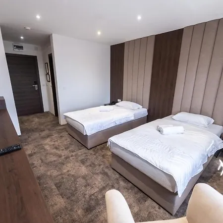 Stari Krovovi Hotell Veternik