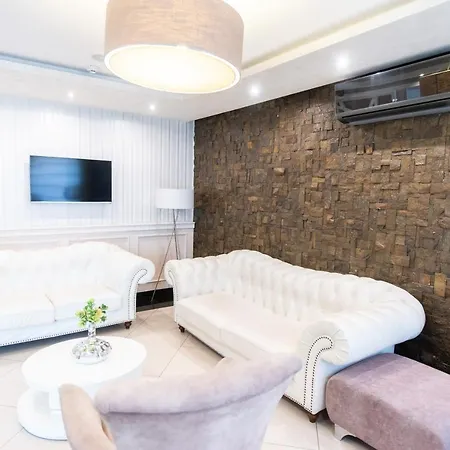 Stari Krovovi Hotel Veternik
