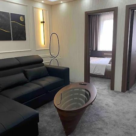 Stari Krovovi Hotel 3*