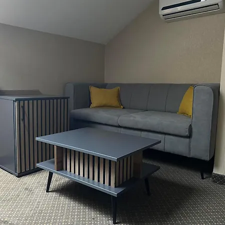 Hotel Stari Krovovi Veternik
