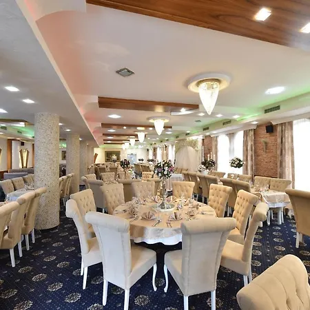 Hotel Stari Krovovi