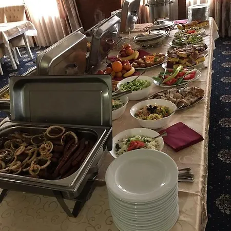 Hotell Stari Krovovi 3*