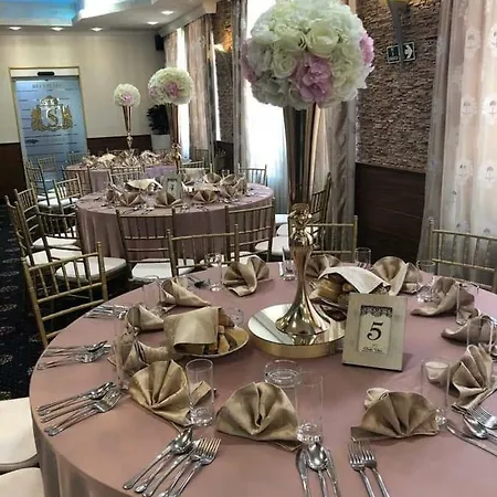 Hotel Stari Krovovi 3*