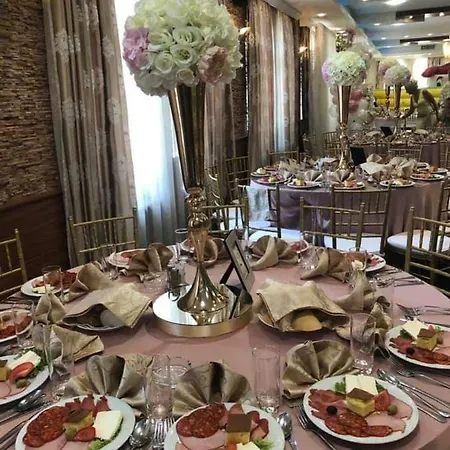Hotel Stari Krovovi