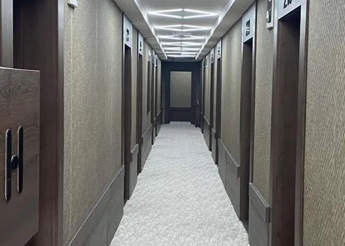 Stari Krovovi Hotel Veternik